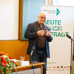 SONNTAGSBLATT, Gerd Neuhold